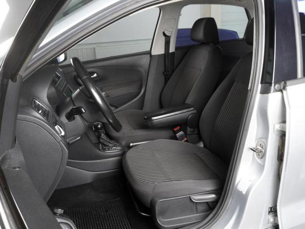 Volkswagen Polo V с пробегом 2013 года, цена 915 000 рублей, 247286 км, седан, Автокод Объявления