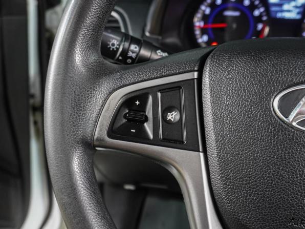 Hyundai Solaris I Рестайлинг с пробегом 2015 года, цена 1 099 000 рублей, 117992 км, седан, Автокод Объявления