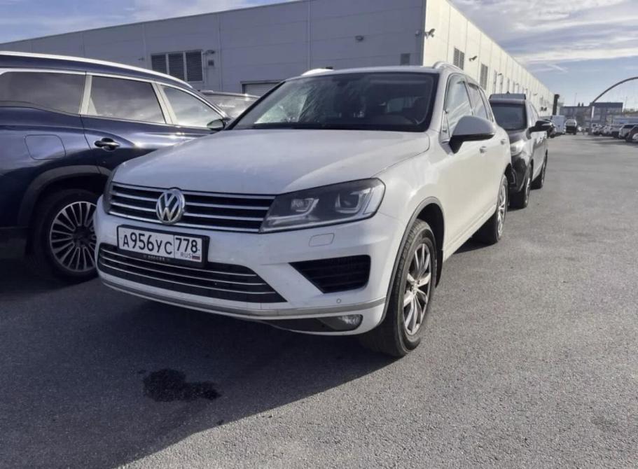Volkswagen Touareg II Рестайлинг Санкт-Петербург  - изображение 1