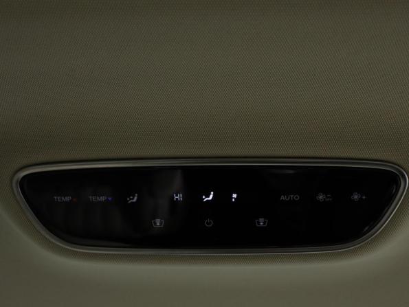 Voyah Dream I с пробегом 2022 года, цена 4 980 000 рублей, 63211 км, минивэн, Автокод Объявления