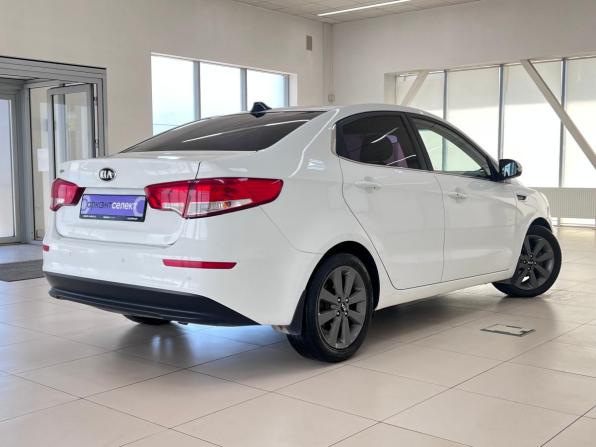 Kia Rio III Рестайлинг с пробегом 2015 года, цена 1 295 000 рублей, 157967 км, седан, Автокод Объявления