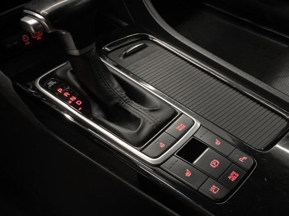 Kia Optima IV Рестайлинг с пробегом 2018 года, цена 1 745 000 рублей, 184000 км, седан, Автокод Объявления