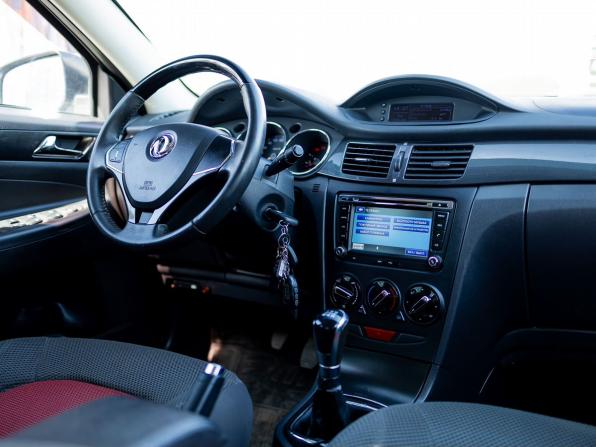 Dongfeng H30 Cross с пробегом 2014 года, цена 549 000 рублей, 67244 км, хэтчбек, Автокод Объявления