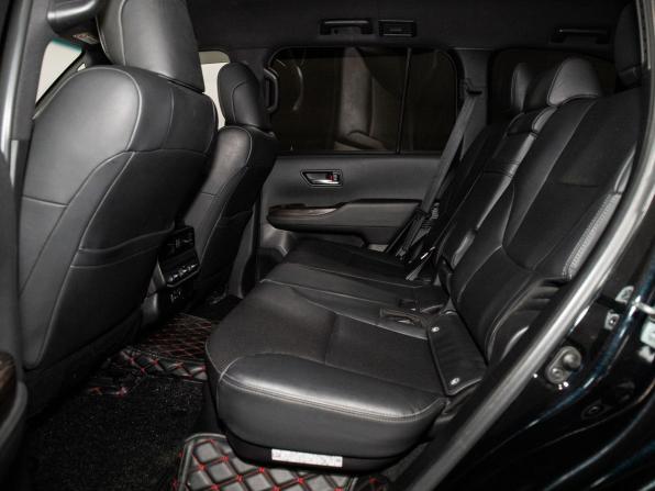 Toyota Land Cruiser 300 Series с пробегом 2021 года, цена 10 070 000 рублей, 155052 км, внедорожник, Автокод Объявления