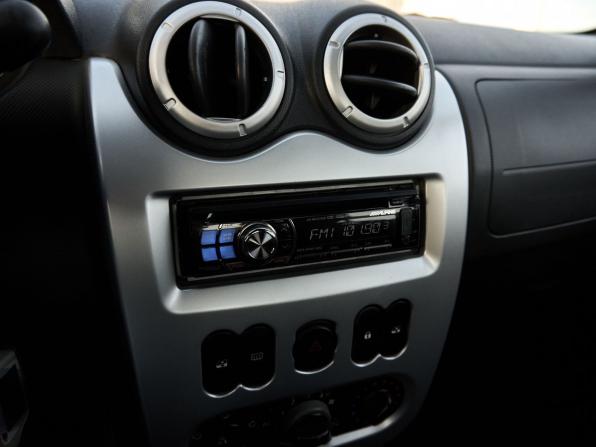 Renault Sandero I с пробегом 2012 года, цена 690 000 рублей, 153616 км, хэтчбек, Автокод Объявления