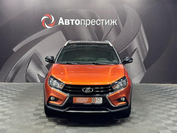 Lada (ВАЗ) Vesta I с пробегом 2022 года, цена 1 300 000 рублей, 52045 км, универсал, Автокод Объявления