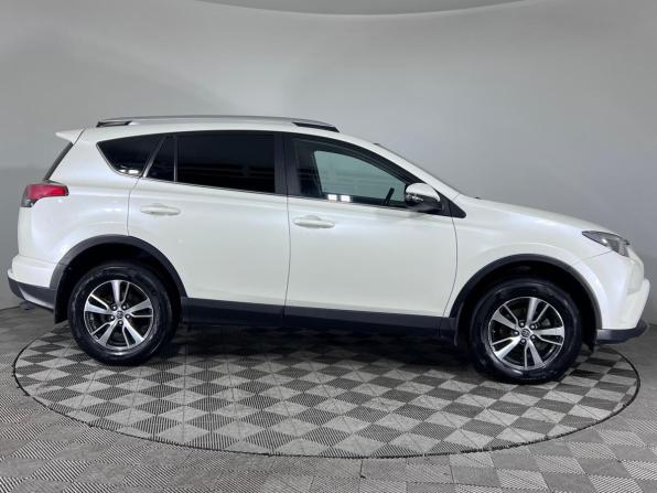 Toyota RAV4 IV (XA40) Рестайлинг с пробегом 2017 года, цена 2 297 000 рублей, 64636 км, внедорожник, Автокод Объявления