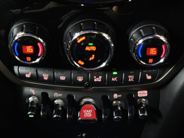 Mini Countryman II Рестайлинг с пробегом 2021 года, цена 3 300 000 рублей, 83954 км, внедорожник, Автокод Объявления