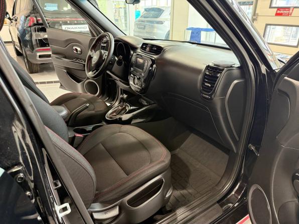 Kia Soul II Рестайлинг с пробегом 2018 года, цена 1 709 000 рублей, 66533 км, хэтчбек, Автокод Объявления