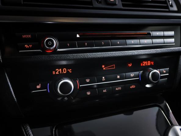 BMW 5 серии VI (F10/F11/F07) Рестайлинг с пробегом 2015 года, цена 2 540 000 рублей, 138069 км, седан, Автокод Объявления