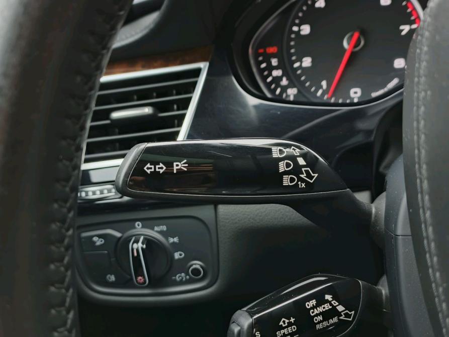 Audi A8 III (D4) Рестайлинг Санкт-Петербург  - изображение 19
