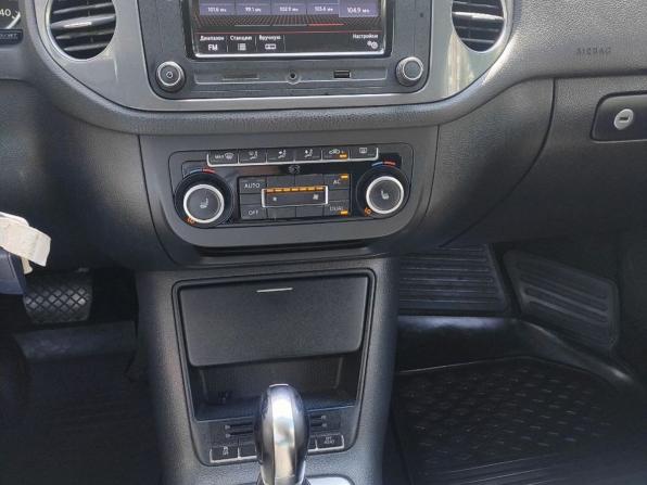 Volkswagen Tiguan I Рестайлинг с пробегом 2011 года, цена 1 040 000 рублей, 253000 км, внедорожник, Автокод Объявления