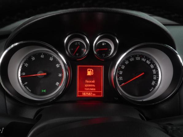 Opel Astra J Рестайлинг с пробегом 2014 года, цена 814 000 рублей, 182582 км, седан, Автокод Объявления