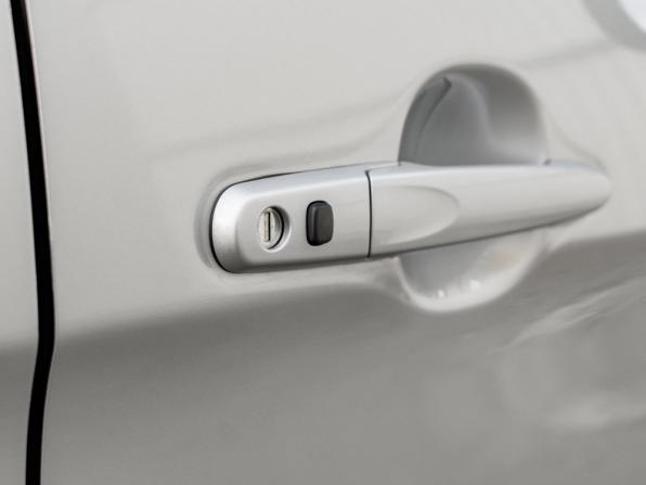 Toyota Roomy I с пробегом 2018 года, цена 900 000 рублей, 141557 км, минивэн, Автокод Объявления