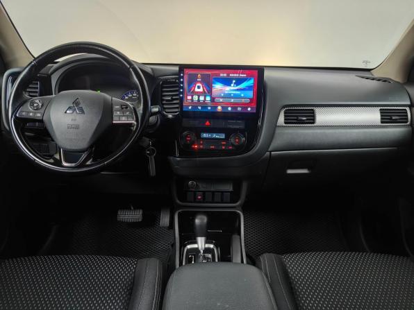 Mitsubishi Outlander III Рестайлинг 2 с пробегом 2018 года, цена 1 747 000 рублей, 108393 км, внедорожник, Автокод Объявления