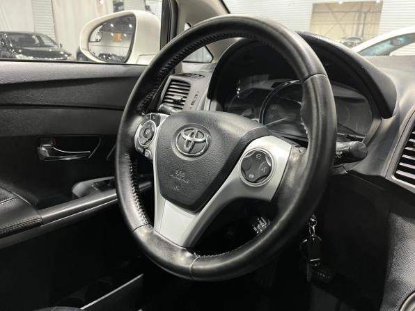 Toyota Venza I Рестайлинг с пробегом 2013 года, цена 1 849 000 рублей, 190314 км, внедорожник, Автокод Объявления