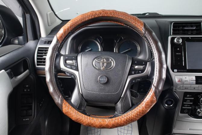 Toyota Land Cruiser Prado 150 Series Рестайлинг 2 с пробегом 2018 года, цена 3 849 000 рублей, 301378 км, внедорожник, Автокод Объявления