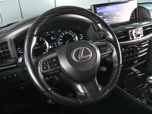 Lexus LX III Рестайлинг 2 с пробегом 2020 года, цена 6 970 000 рублей, 178792 км, внедорожник, Автокод Объявления