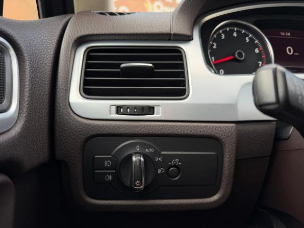 Volkswagen Touareg II с пробегом 2013 года, цена 2 300 000 рублей, 187148 км, внедорожник, Автокод Объявления
