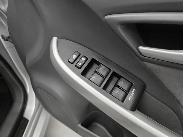 Toyota Prius III (XW30) с пробегом 2010 года, цена 899 000 рублей, 245000 км, лифтбек, Автокод Объявления