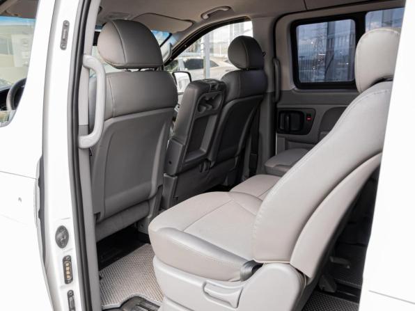 Hyundai Grand Starex I с пробегом 2012 года, цена 2 220 000 рублей, 224911 км, минивэн, Автокод Объявления