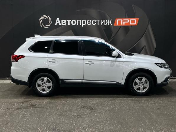 Mitsubishi Outlander III Рестайлинг 2 с пробегом 2017 года, цена 1 890 000 рублей, 113952 км, внедорожник, Автокод Объявления