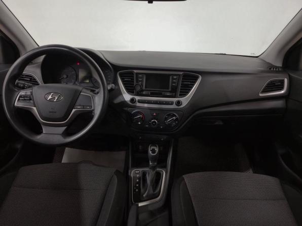 Hyundai Solaris II с пробегом 2017 года, цена 1 250 000 рублей, 112707 км, седан, Автокод Объявления