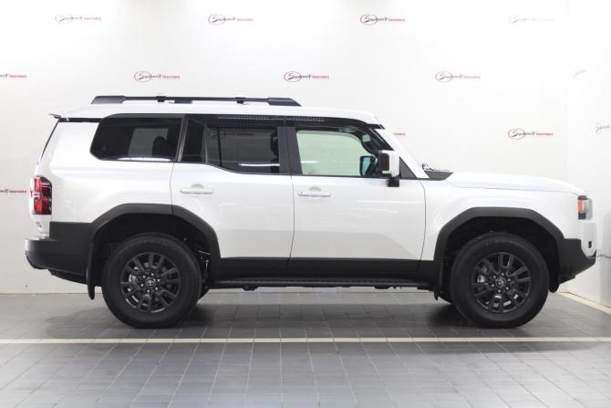 Toyota Land Cruiser Prado 250 Series с пробегом 2024 года, цена 8 400 000 рублей, 783 км, внедорожник, Автокод Объявления