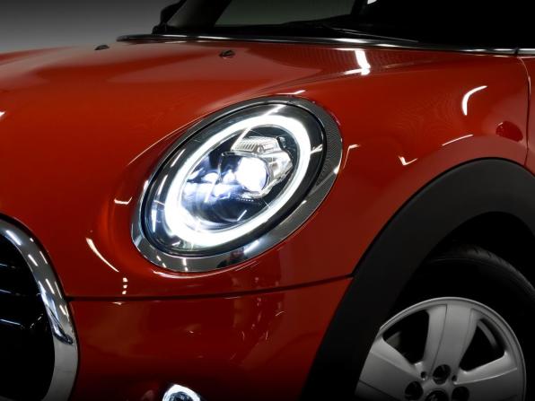 Mini Hatch III (F55/F56) Рестайлинг с пробегом 2020 года, цена 2 395 000 рублей, 46120 км, хэтчбек, Автокод Объявления