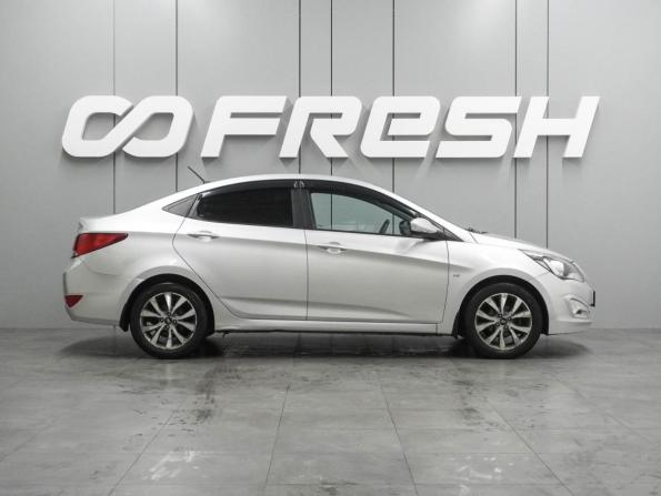 Hyundai Solaris I Рестайлинг с пробегом 2015 года, цена 954 000 рублей, 174286 км, седан, Автокод Объявления