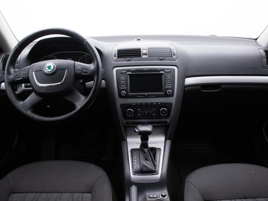 Skoda Octavia II (A5) Рестайлинг Москва  - изображение 13
