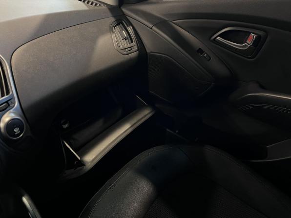 Hyundai ix35 I Рестайлинг с пробегом 2014 года, цена 1 200 000 рублей, 261826 км, внедорожник, Автокод Объявления