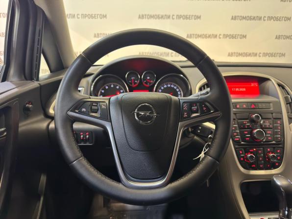 Opel Astra J с пробегом 2012 года, цена 599 000 рублей, 178000 км, хэтчбек, Автокод Объявления