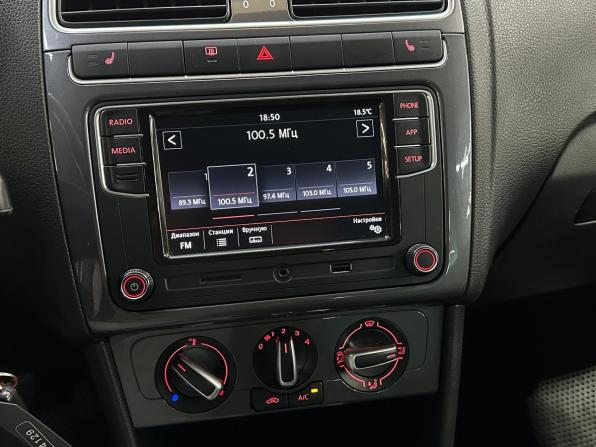 Volkswagen Polo V Рестайлинг с пробегом 2019 года, цена 1 100 000 рублей, 133930 км, седан, Автокод Объявления