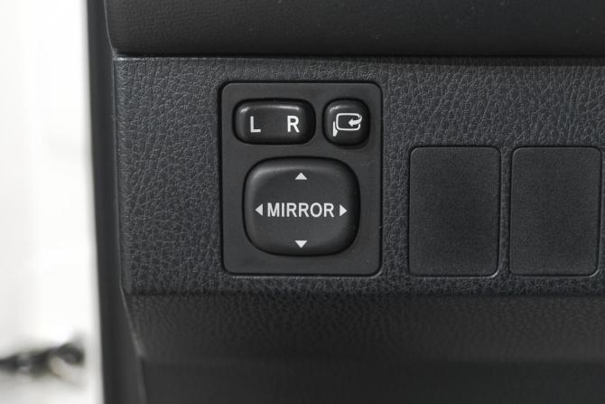 Toyota RAV4 IV (XA40) Рестайлинг с пробегом 2015 года, цена 2 429 000 рублей, 202000 км, внедорожник, Автокод Объявления