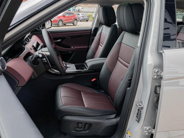 Land Rover Range Rover Evoque II Рестайлинг с пробегом 2025 года, цена 5 799 000 рублей, 56 км, внедорожник, Автокод Объявления