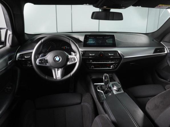 BMW 5 серии VII (G30/G31/G38) с пробегом 2018 года, цена 2 929 000 рублей, 233006 км, седан, Автокод Объявления