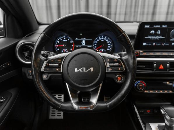 Kia Cerato IV Рестайлинг с пробегом 2022 года, цена 2 480 000 рублей, 74205 км, седан, Автокод Объявления