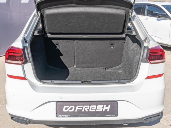 Volkswagen Polo VI с пробегом 2021 года, цена 1 420 000 рублей, 96351 км, лифтбек, Автокод Объявления