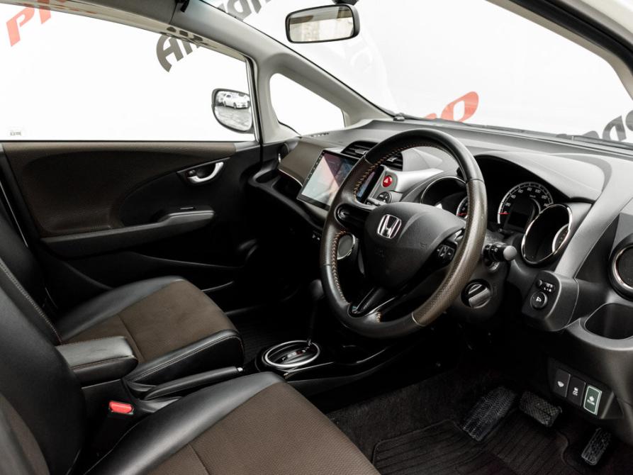 Honda Fit Shuttle I Екатеринбург  - изображение 11