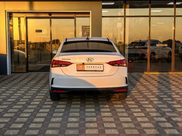 Hyundai Solaris II Рестайлинг с пробегом 2021 года, цена 1 300 000 рублей, 153324 км, седан, Автокод Объявления