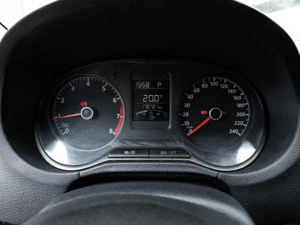 Volkswagen Polo V с пробегом 2015 года, цена 744 700 рублей, 178721 км, седан, Автокод Объявления