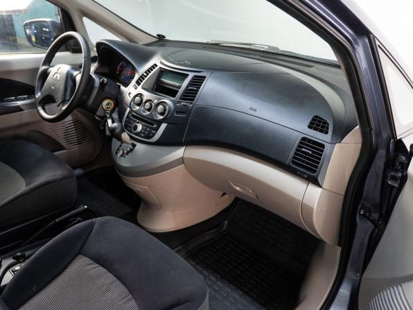 Mitsubishi Grandis I с пробегом 2007 года, цена 810 000 рублей, 241615 км, минивэн, Автокод Объявления