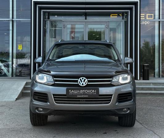 Volkswagen Touareg I Рестайлинг с пробегом 2010 года, цена 1 680 000 рублей, 256418 км, внедорожник, Автокод Объявления