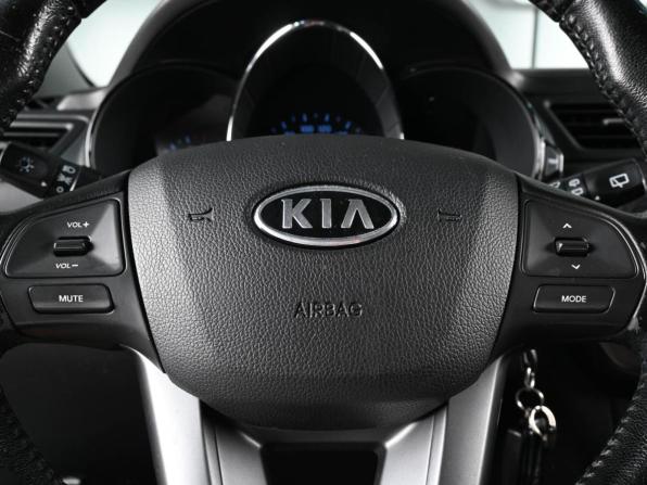 Kia Rio III с пробегом 2012 года, цена 899 000 рублей, 117114 км, хэтчбек, Автокод Объявления