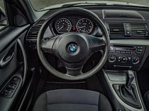 BMW 1 серии I (E81/E82/E87/E88) Рестайлинг с пробегом 2010 года, цена 799 000 рублей, 146885 км, хэтчбек, Автокод Объявления