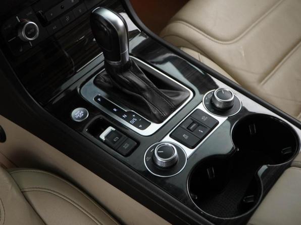 Volkswagen Touareg II Рестайлинг с пробегом 2014 года, цена 2 093 055 рублей, 260574 км, внедорожник, Автокод Объявления