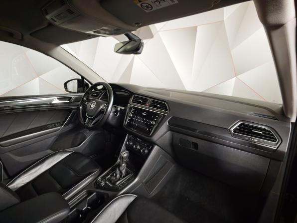 Volkswagen Tiguan II с пробегом 2018 года, цена 2 581 000 рублей, 118462 км, внедорожник, Автокод Объявления