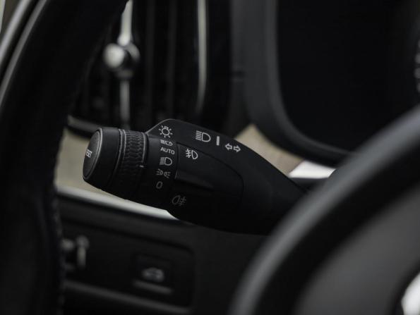 Volvo XC60 II с пробегом 2020 года, цена 3 060 231 рубль, 147948 км, внедорожник, Автокод Объявления