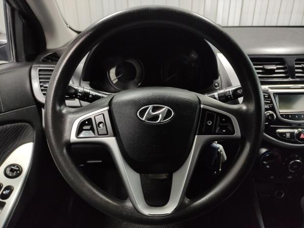 Hyundai Solaris I с пробегом 2013 года, цена 830 000 рублей, 154684 км, седан, Автокод Объявления